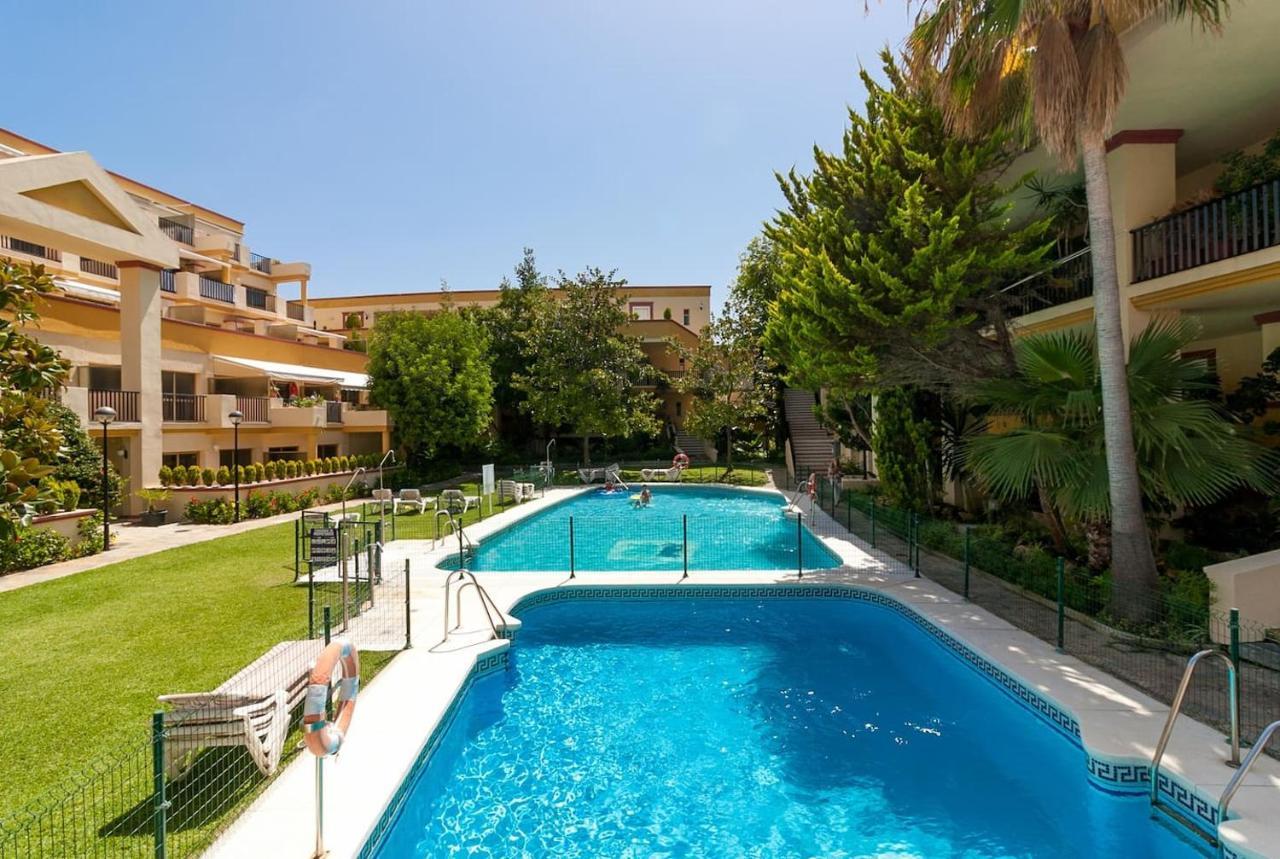 Apartamento OleHolidays 325 Romana Playa vistas al mar Marbella Exterior foto